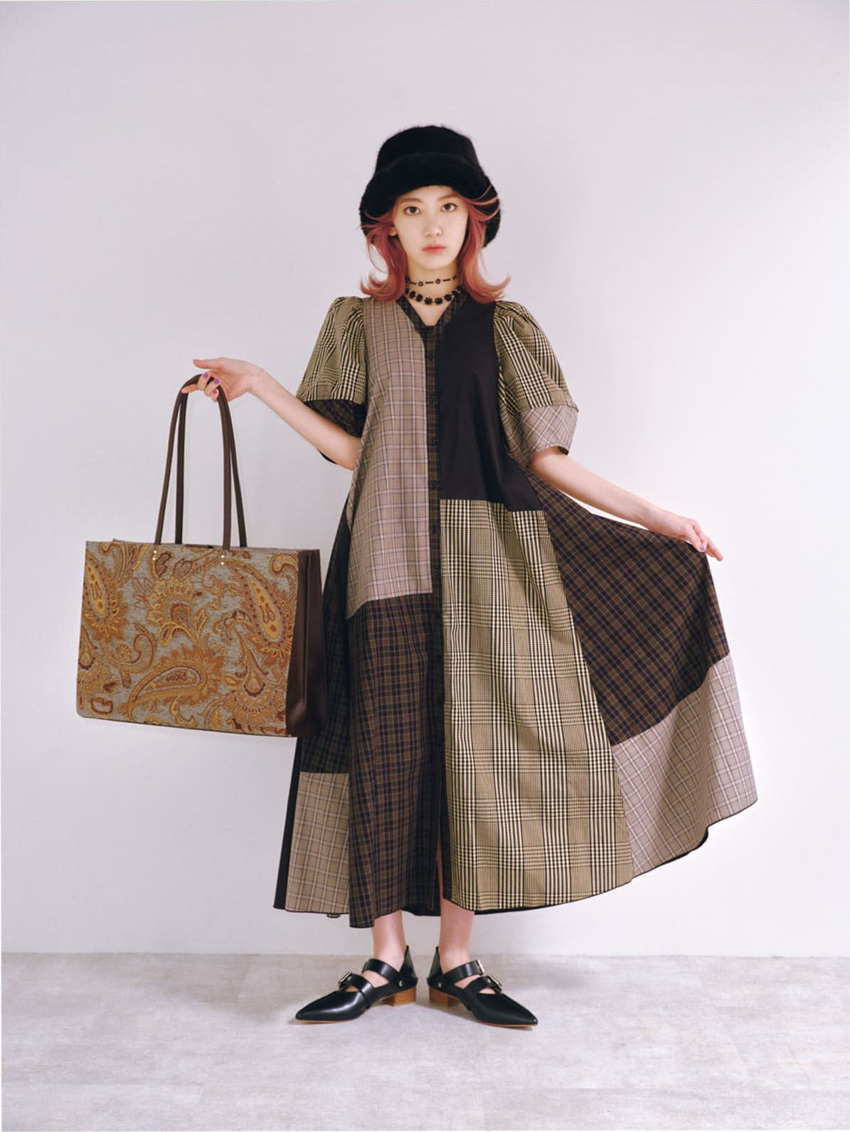 sweet 宮脇咲良、ファーファーの魔法にかけられて。 || FURFUR