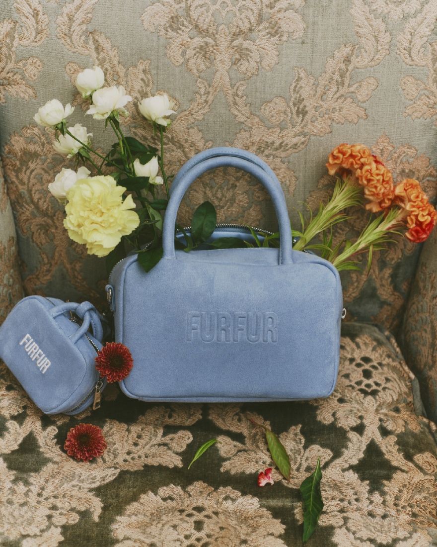 【限定カラー】サックスブルーのバリエーションスクエアボストンバッグとバリエーションマイクロスクエアボストンバッグの商品写真