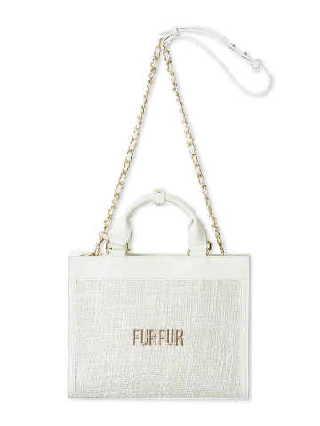 アイボリーのツイードロゴトートバッグL