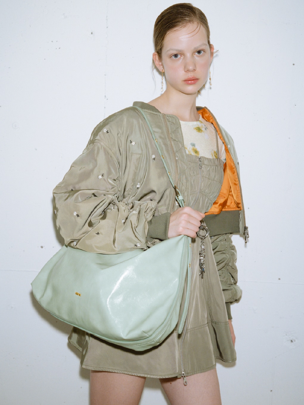 同コーディネートの別ショット