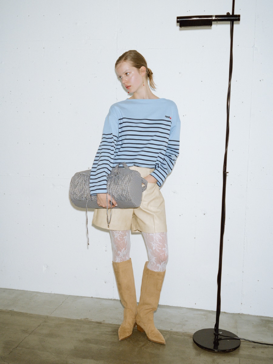 同コーディネートの別ショット