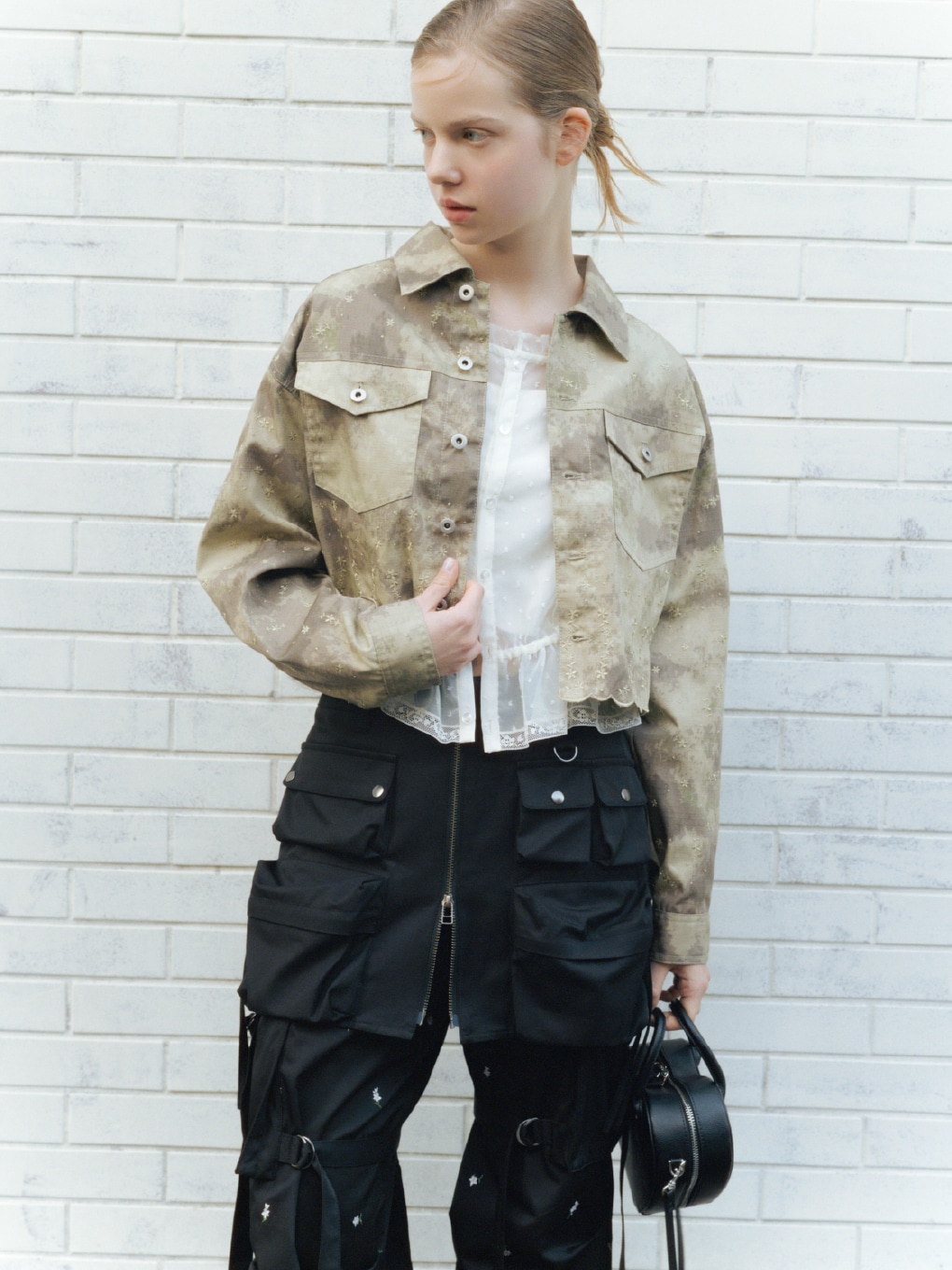 同コーディネートの別ショット