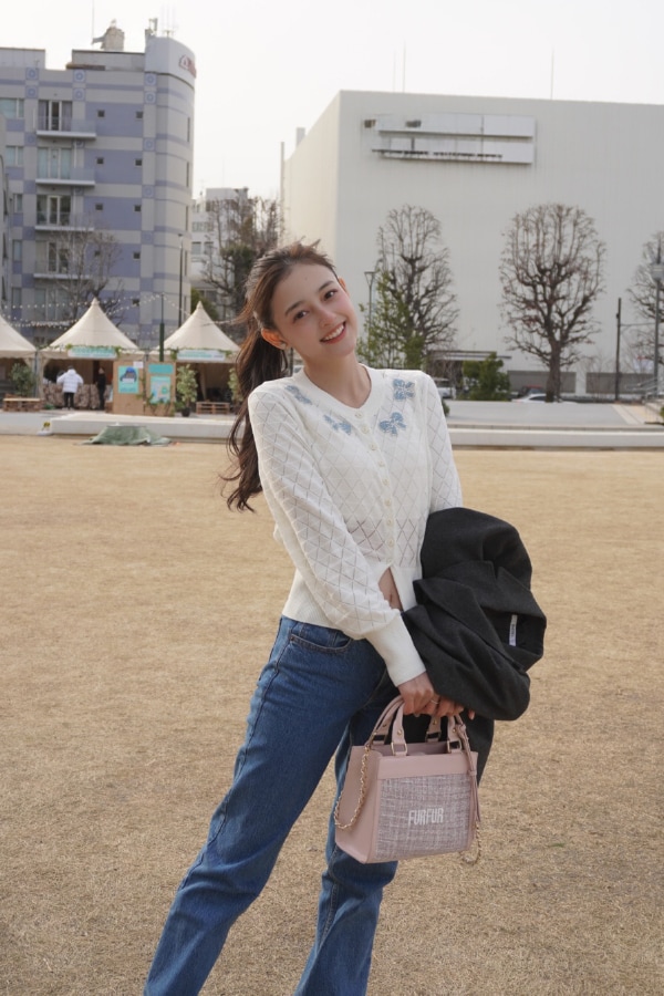 同コーディネートの別ショット