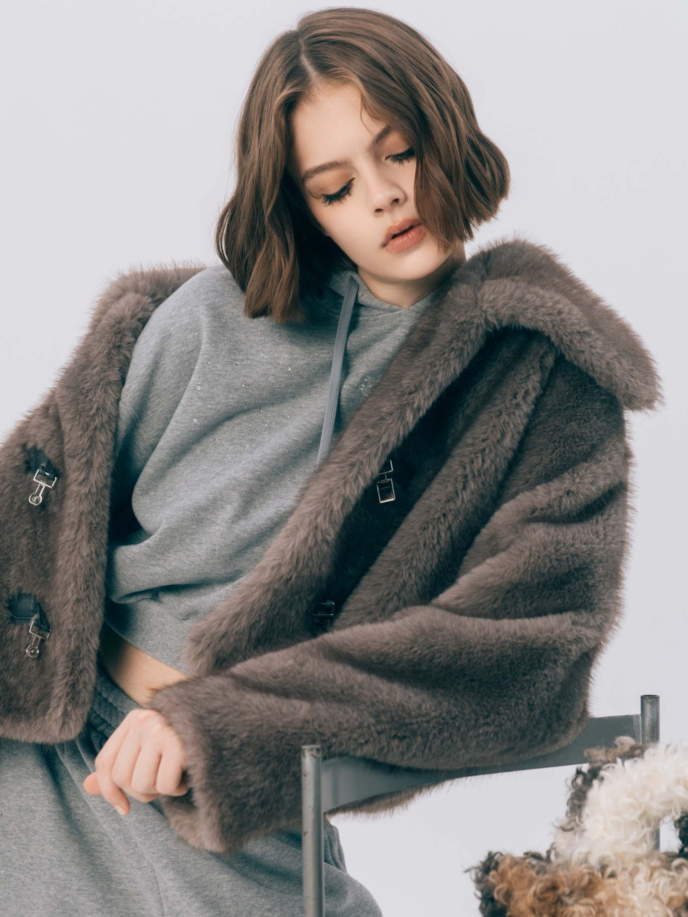 Coat と Hoodie のスタイリング 2枚目