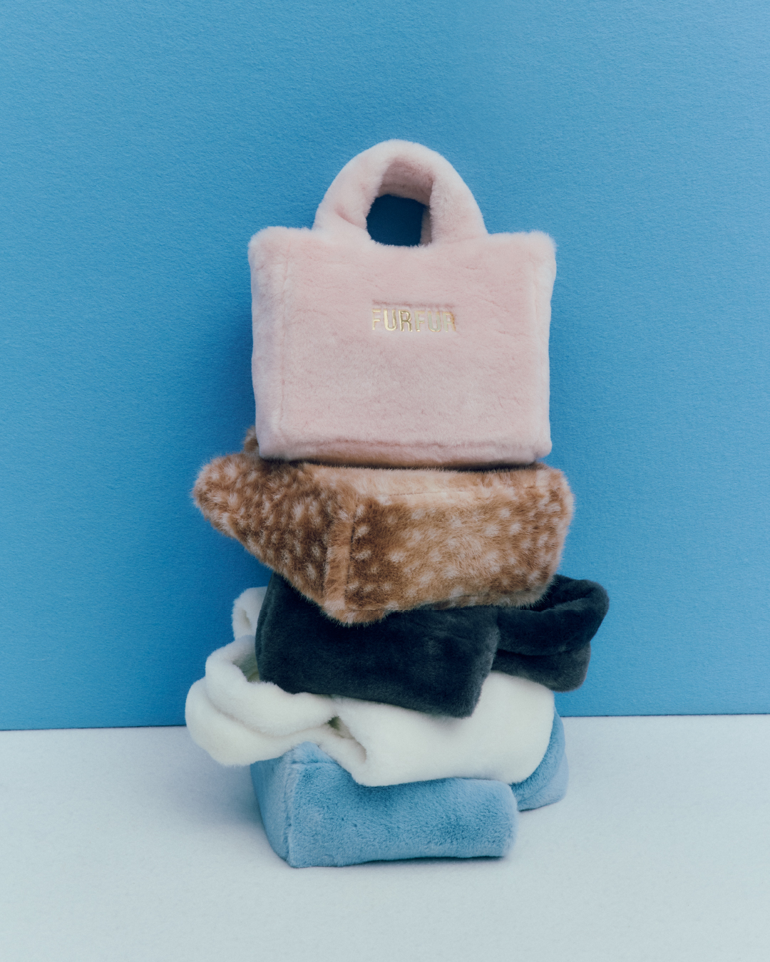 ECO FUR TOTE BAG 全色の重ね置き